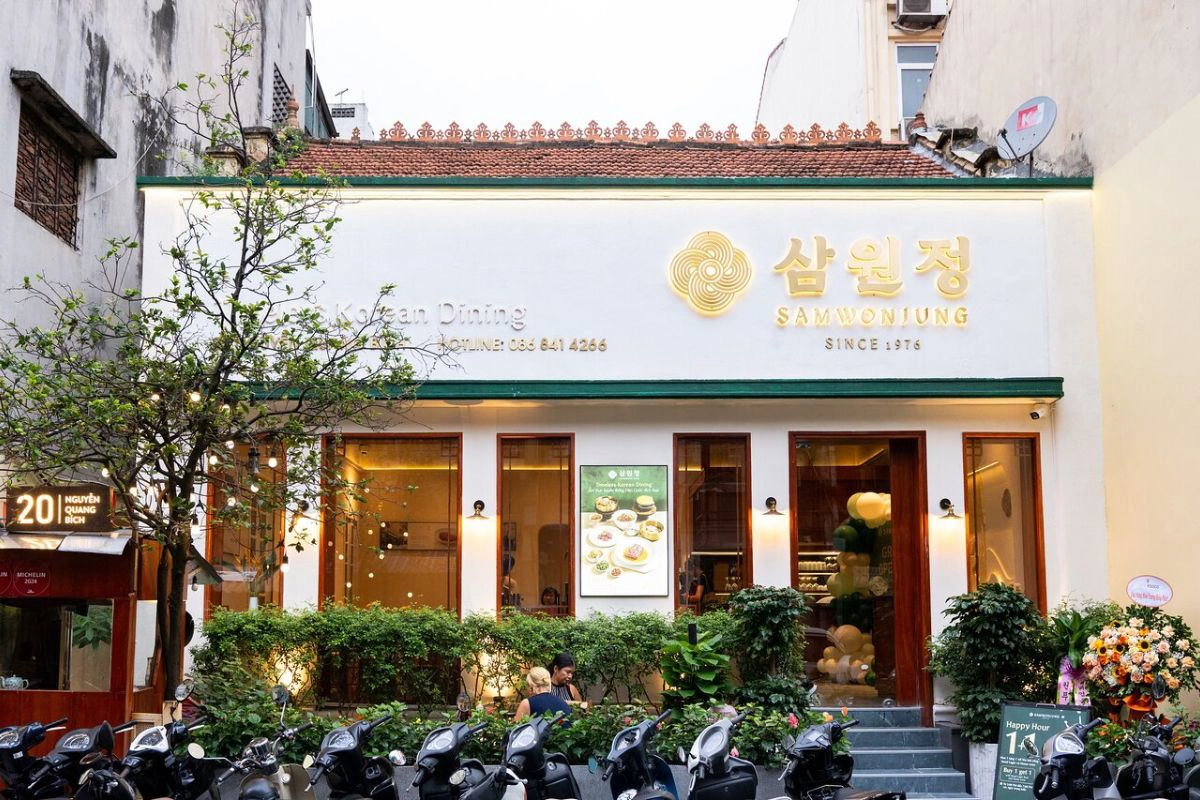 Traditional Korean barbecue in Samwonjung’s refined dining space