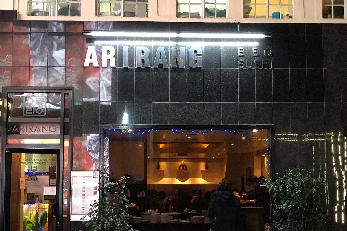 Traditional Korean dishes and barbecue in a peaceful setting
