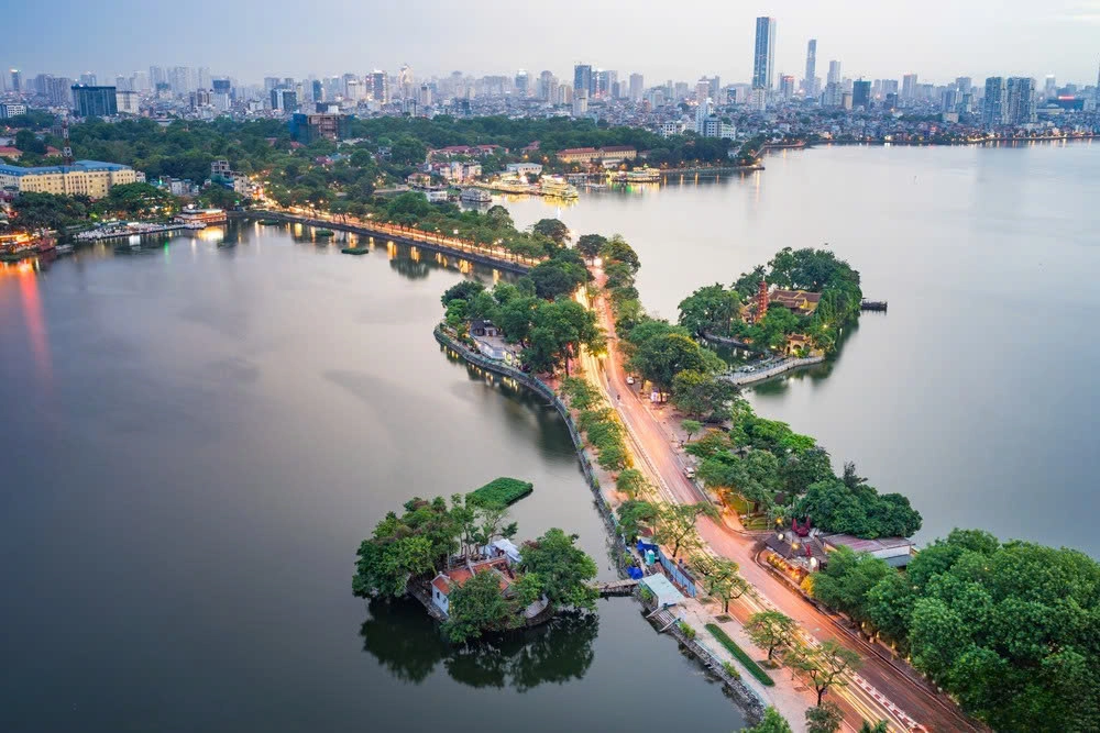 Hanoi Sunrise & Morning Life Jeep Tour