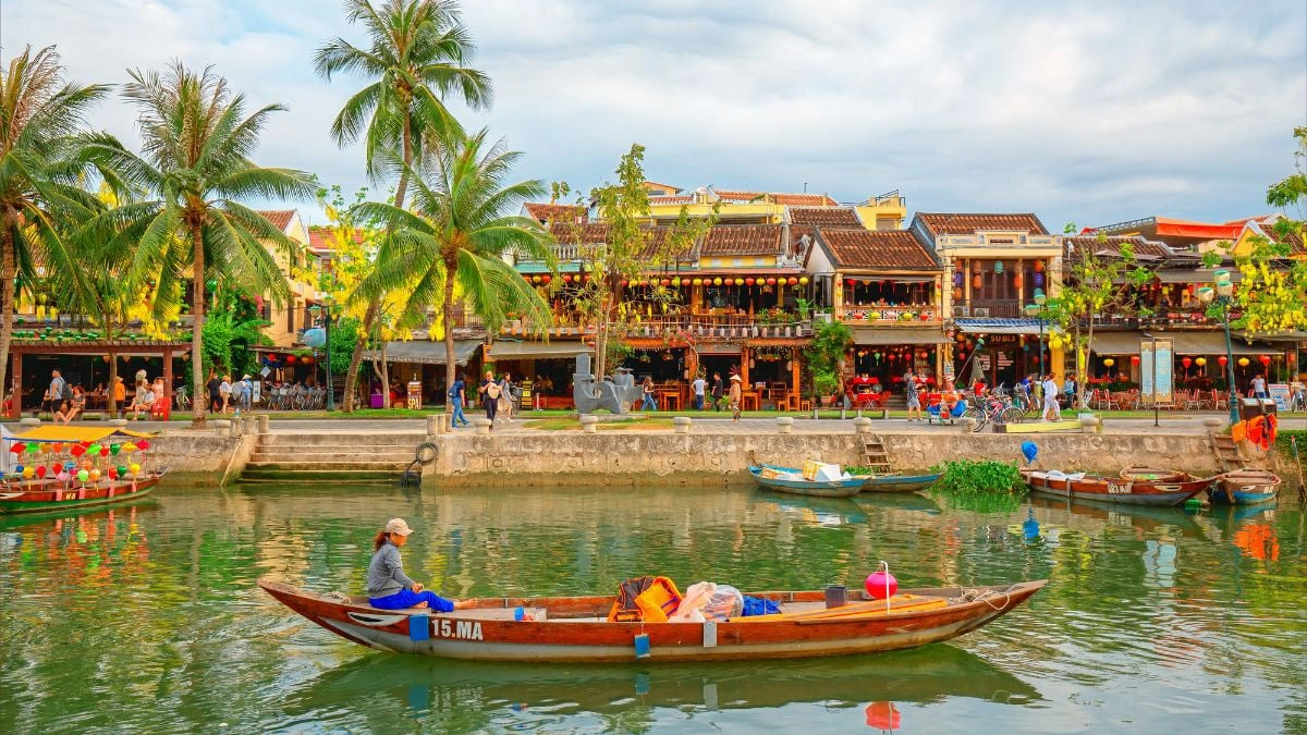 Local travel tips for a seamless journey