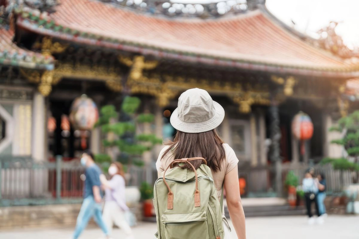 ack sunscreen, water, and a lightweight rain poncho in a small daypack