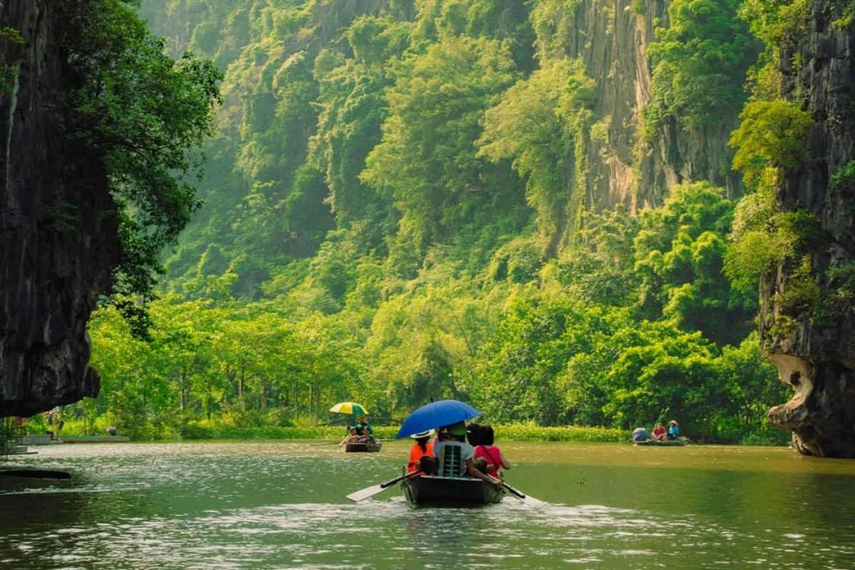 Mua Cave Ninh Binh: Complete Guide to the Viewpoint Hike