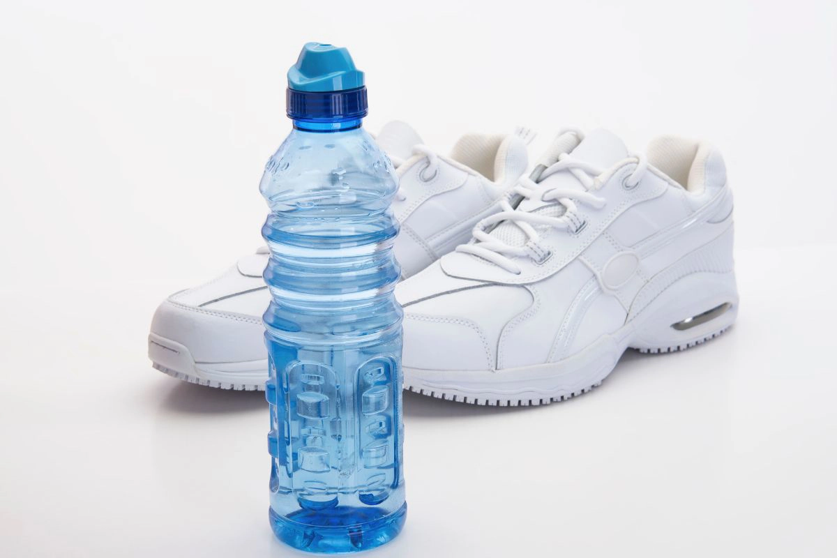 Sturdy shoes and drinking water are essential for the hike