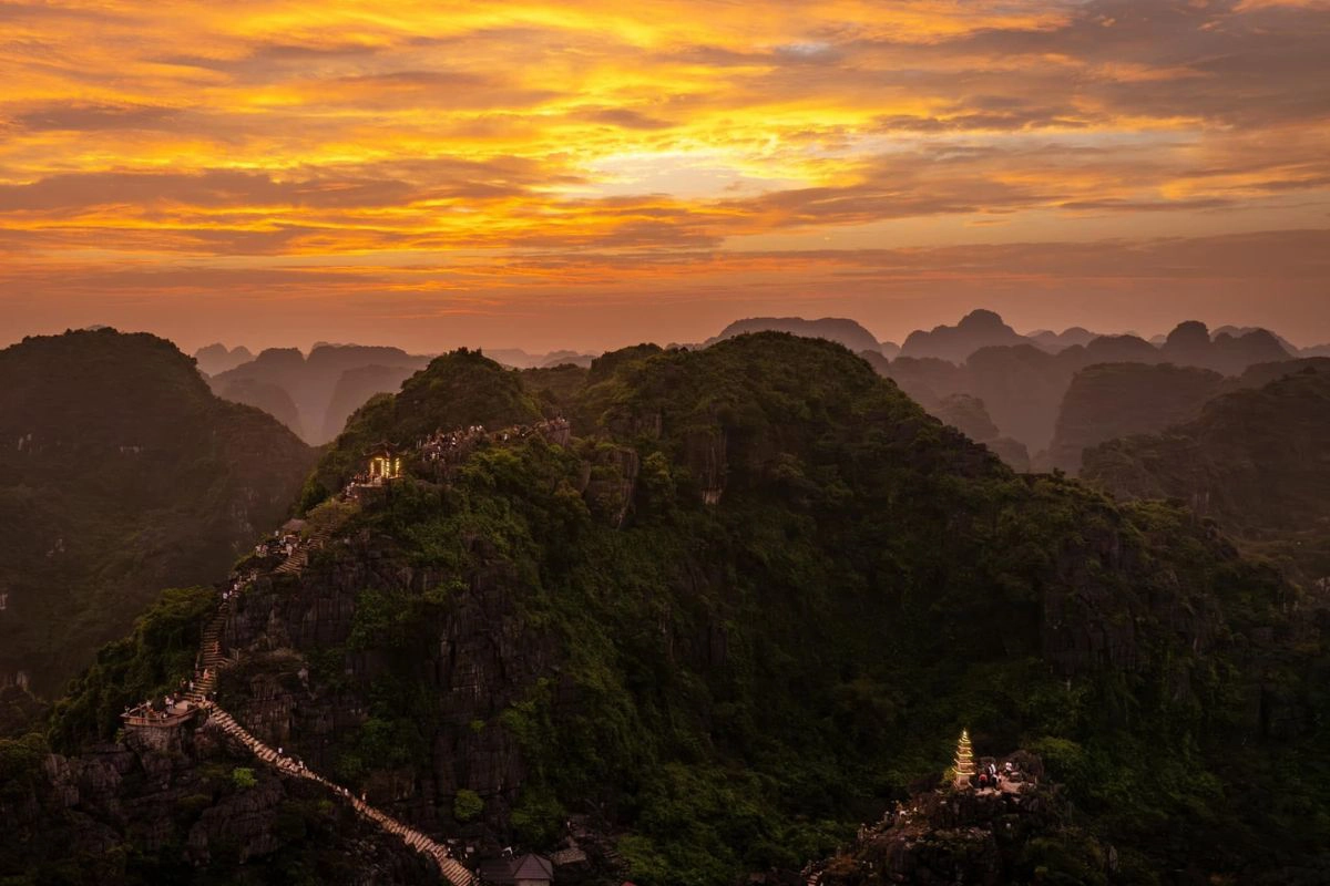 Sunset offers golden lighting but attracts larger crowds