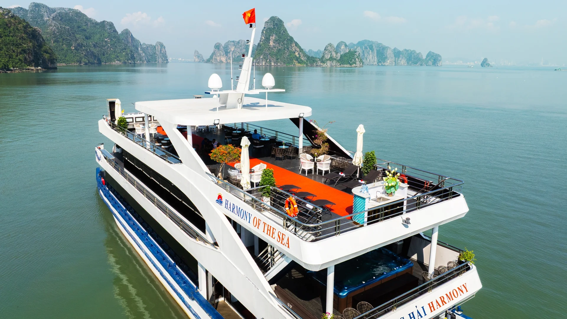 Day Tour | Ha Long Bay Tour aboard the 5-Star Harmony Cruise