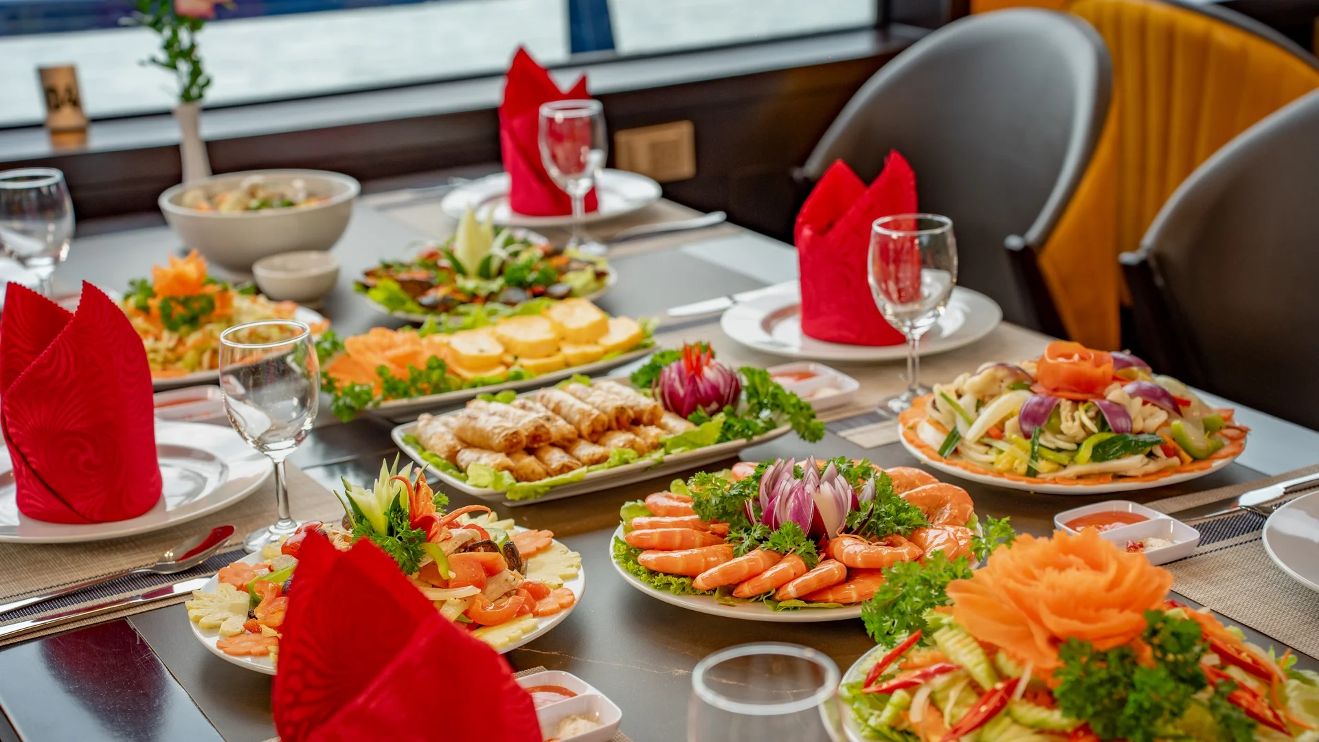 Day Tour | Ha Long Bay Tour aboard the 5-Star Harmony Cruise
