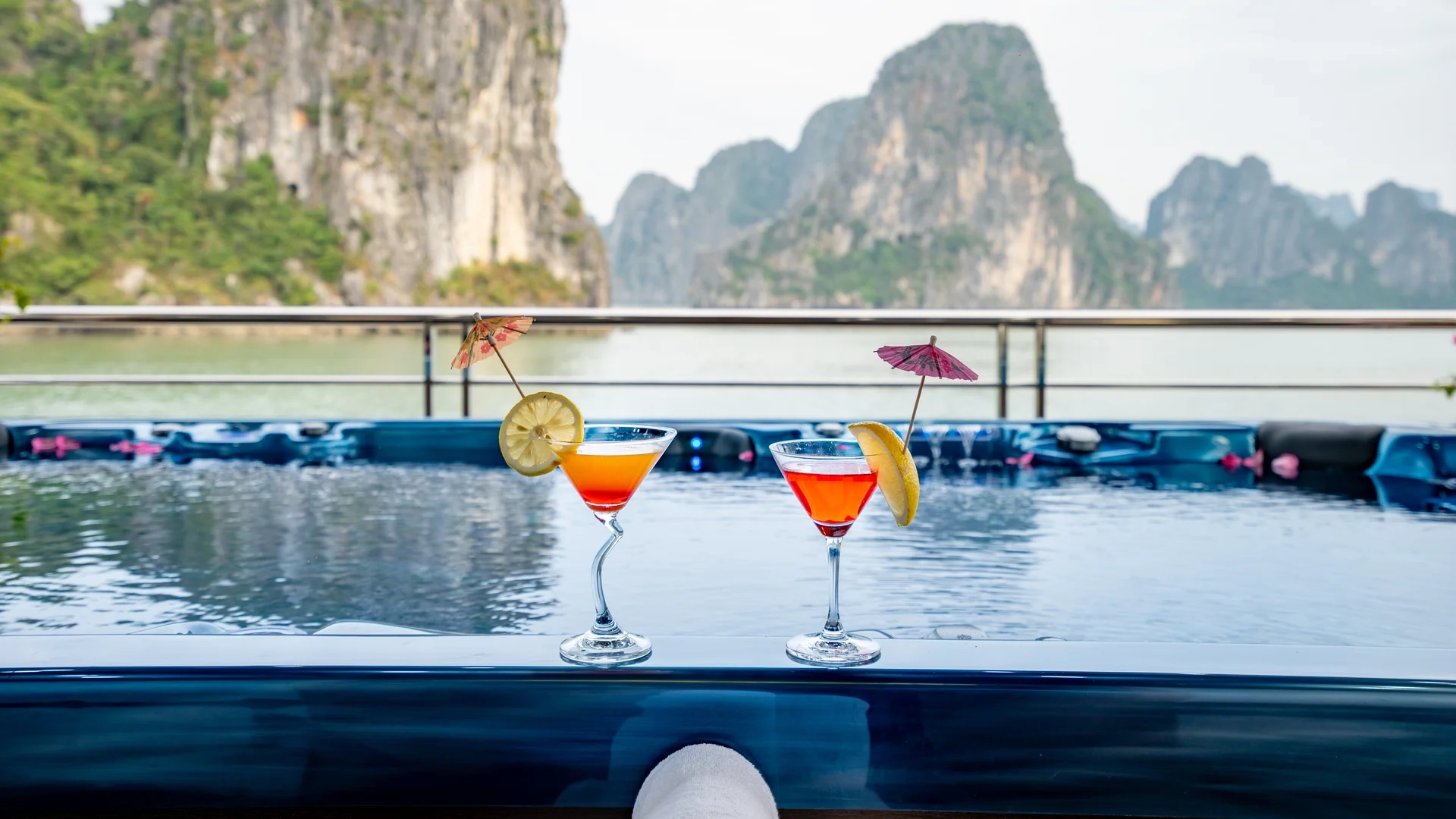 Day Tour | Ha Long Bay Tour aboard the 5-Star Harmony Cruise