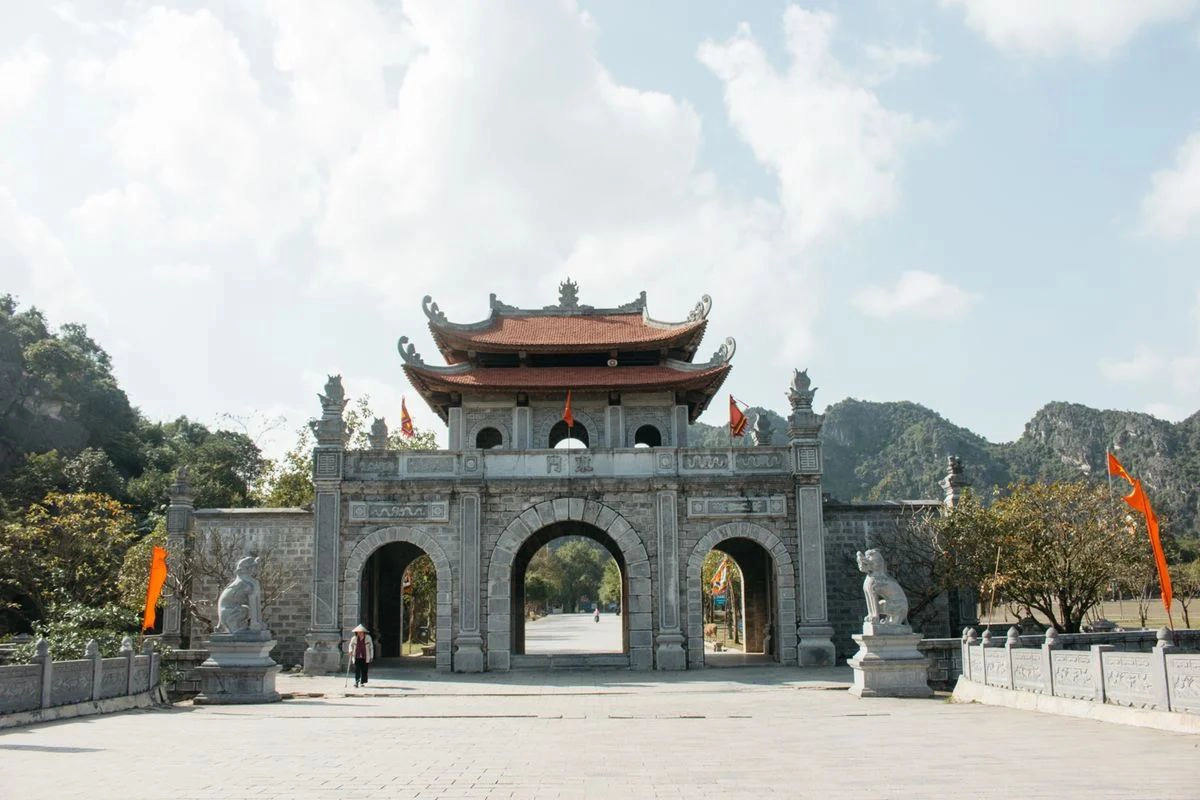 The stone entrance gate where tickets are sold