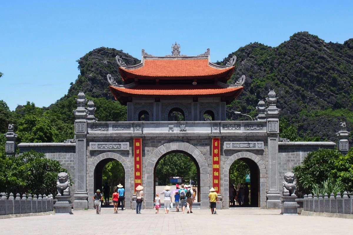 Hoa Lu preserves temples linked to Vietnam’s early royal dynasties
