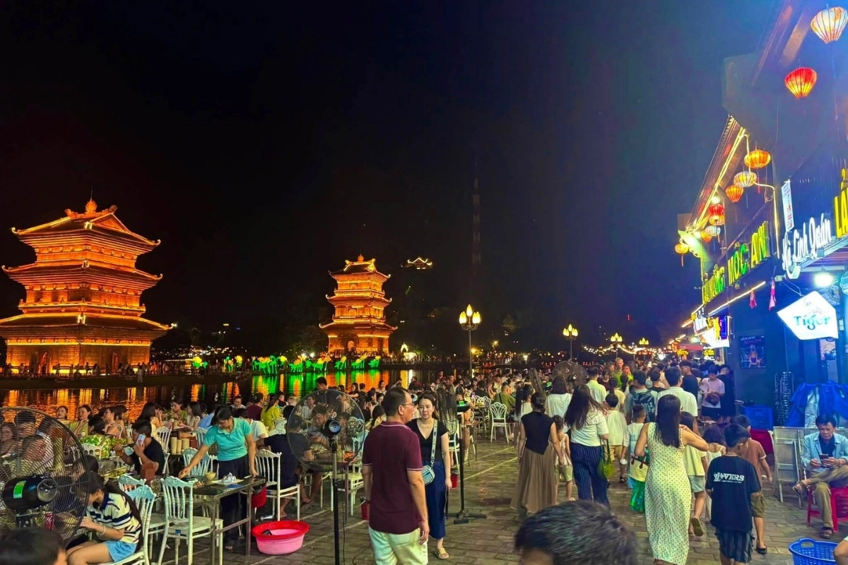Hoa Lu ancient town