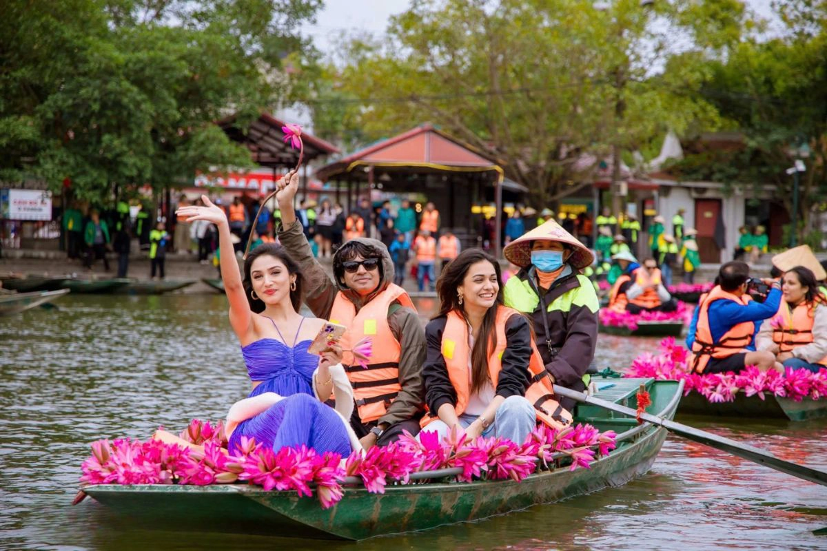 Spring festivals bring a lively cultural atmosphere to Ninh Binh