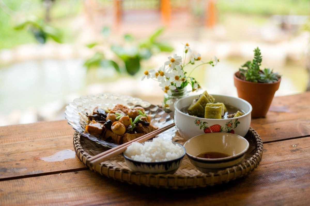 Vegetarian meal at Bai Dinh