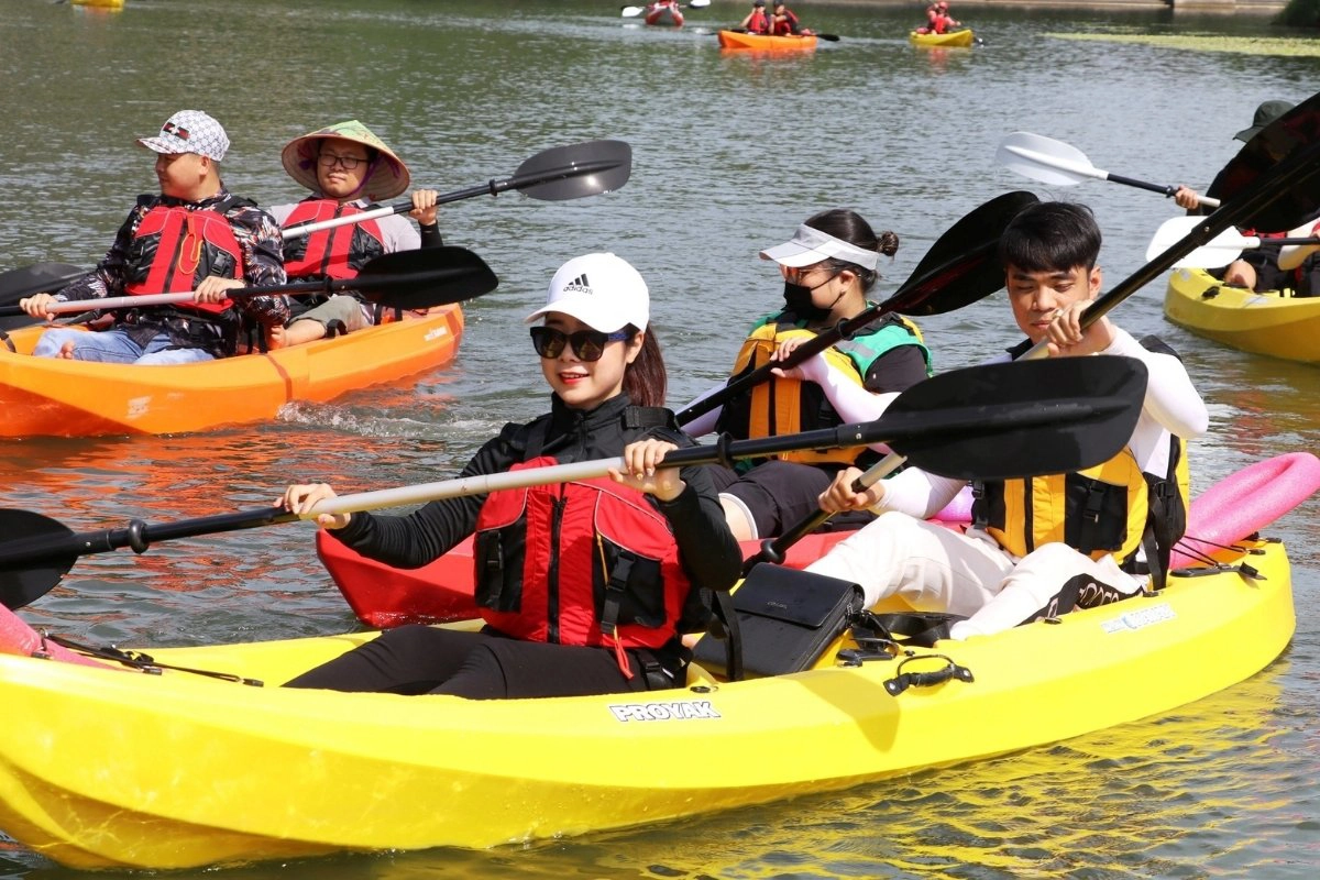 What to wear for kayaking