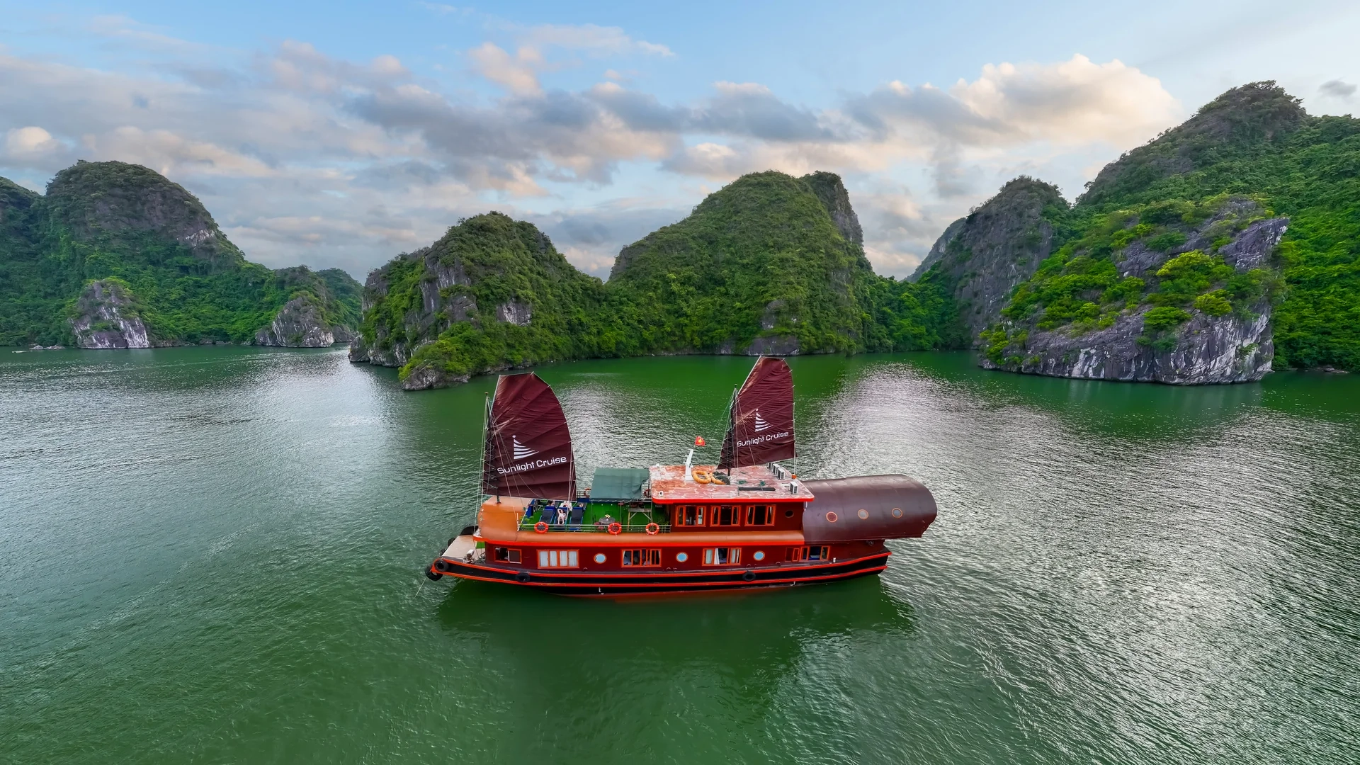 2D1N Tour | Relaxing at Lan Ha Bay and Viet Hai Village on Sunlight Boutique 5 Cruise