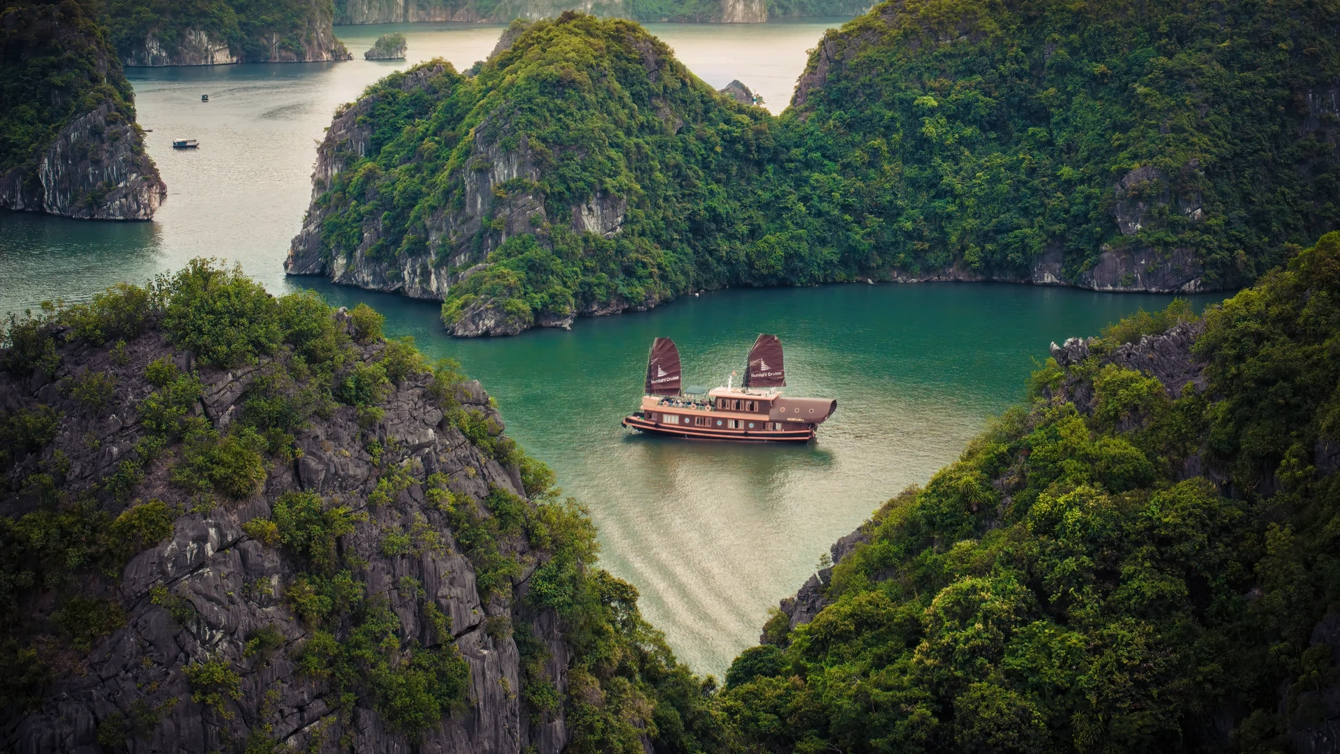 2D1N Tour | Relaxing at Lan Ha Bay and Viet Hai Village on Sunlight Boutique 5 Cruise