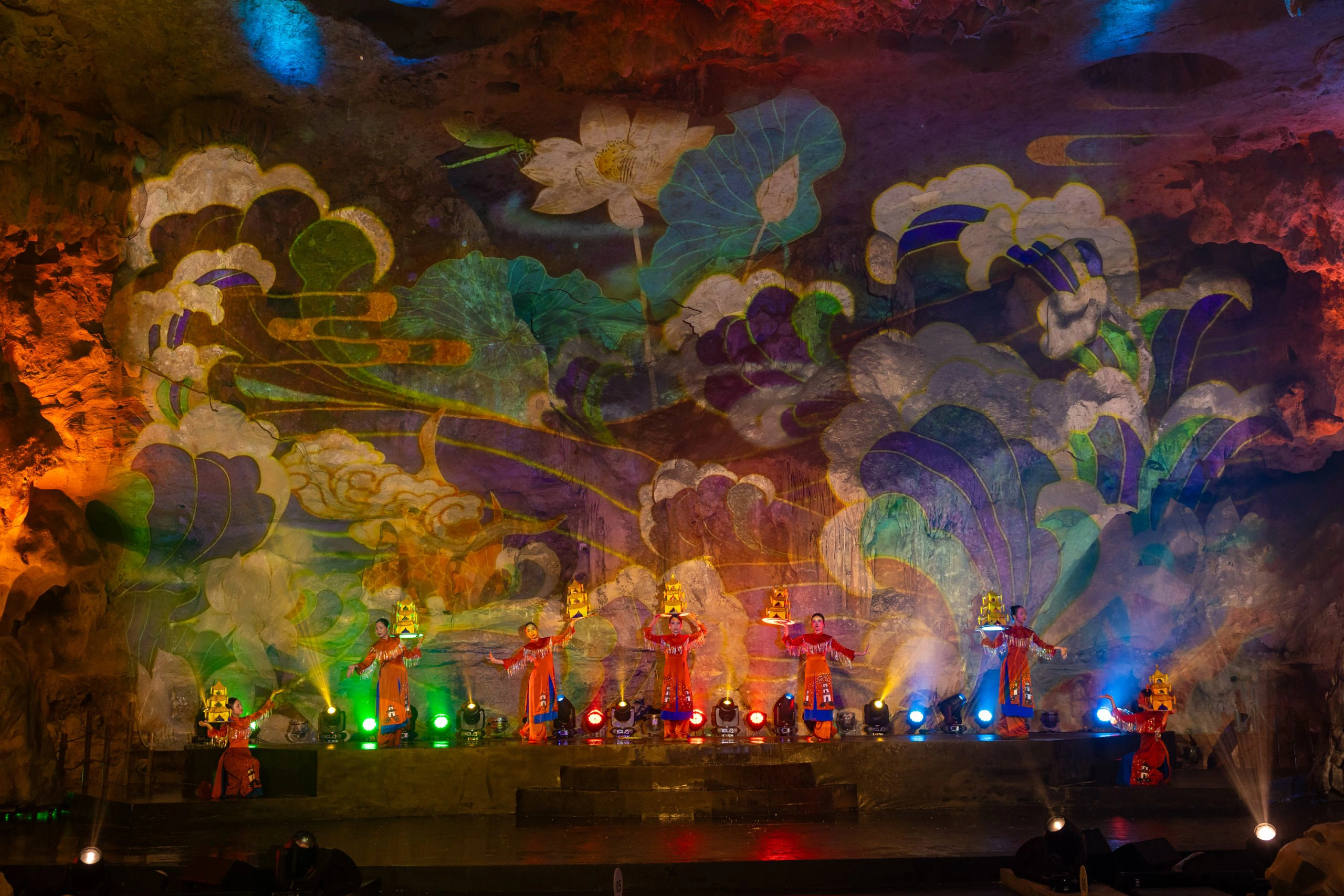 Dragon Pearl Cave “The Quest For The Sacred Pearl” Show and Buffet Experience Ticket