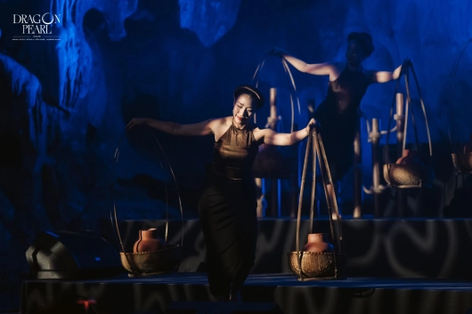 Dragon Pearl Cave “The Quest For The Sacred Pearl” Show and Buffet Experience Ticket