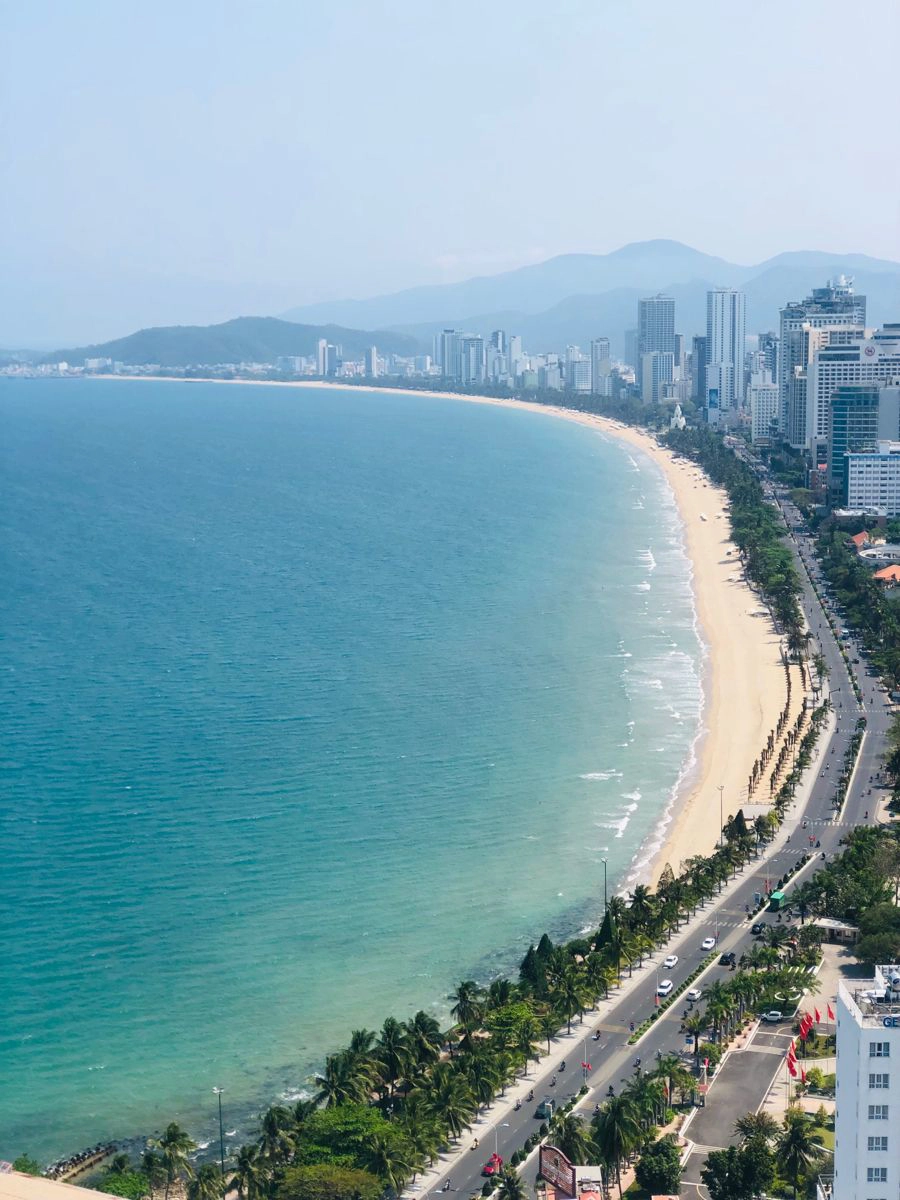 [Combo] Vietnam Travel eSIM & Airport Transfer at Cam Ranh Airport (CXR)
