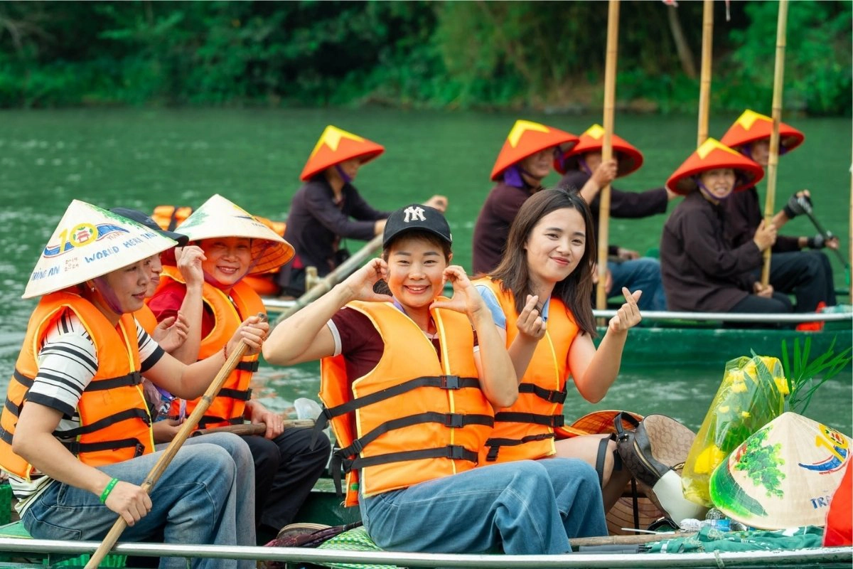 Trang An boat tour