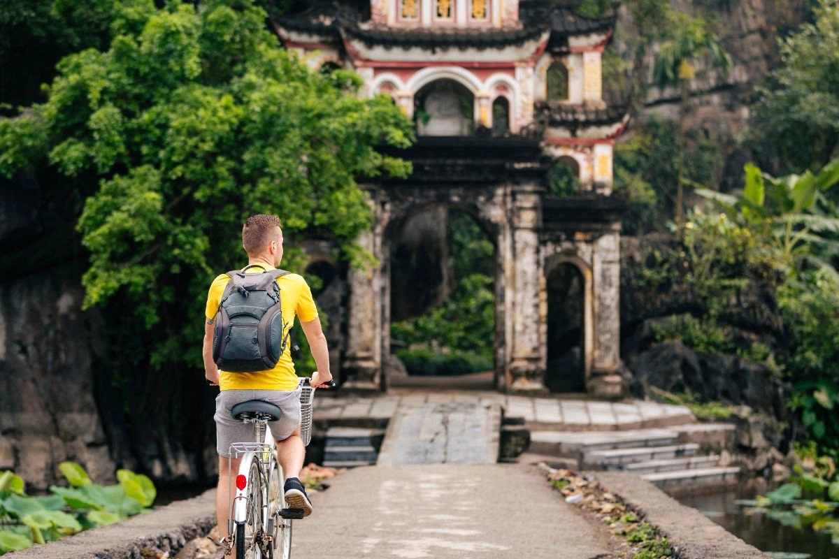 What to Wear in Ninh Binh: A Practical Guide for Every Season and Activity
