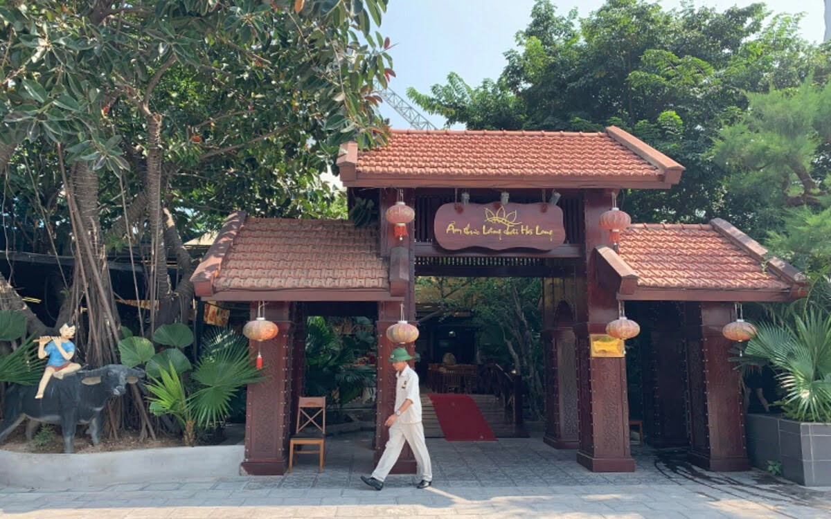 Lang chai ha long culinary restaurant