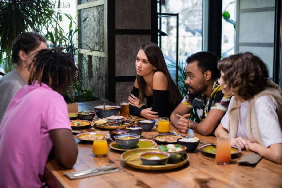 Practical tips for dining in Ha Long