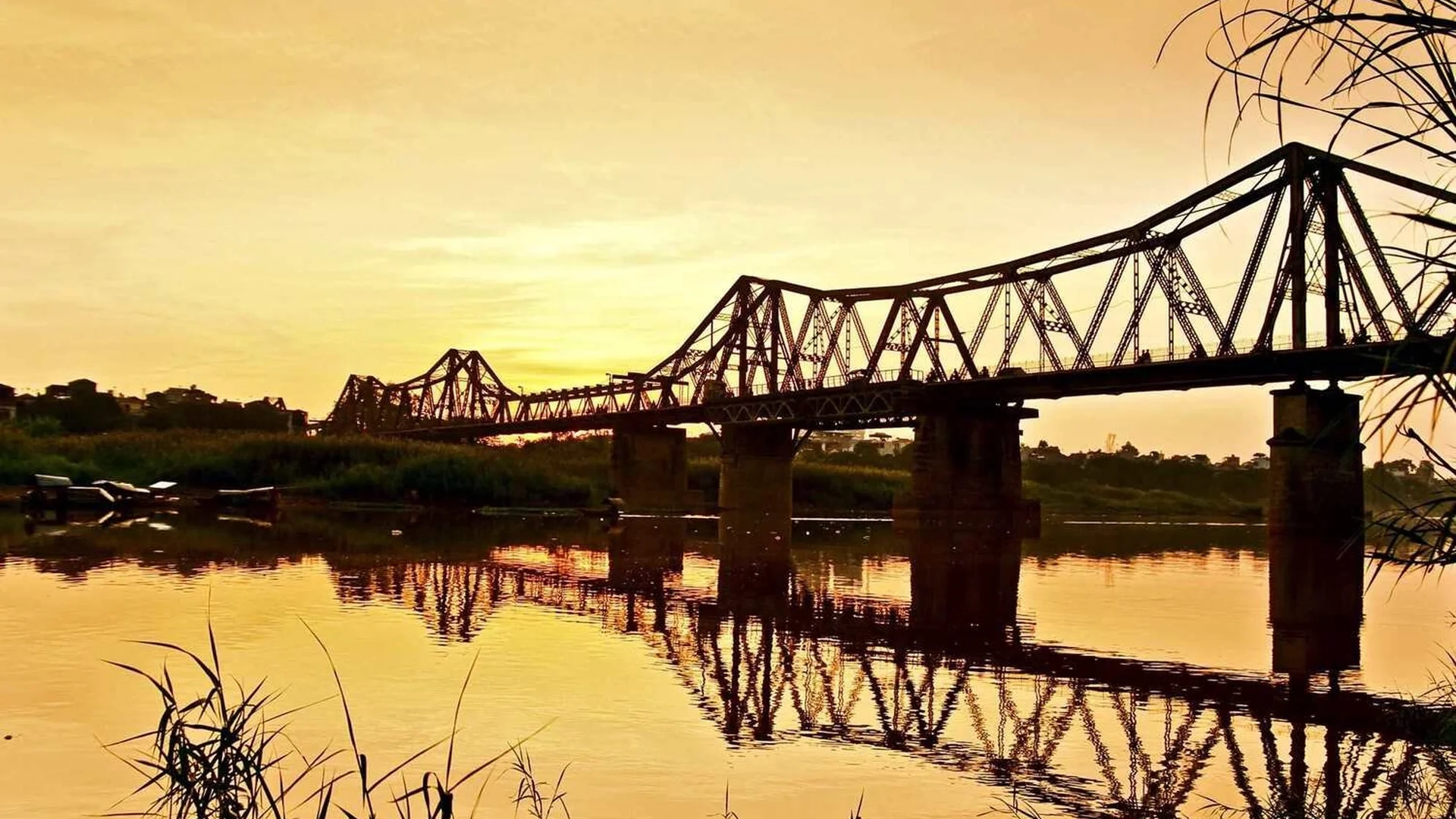 Day Tour | Hanoi City Highlights: 2-hours Sightseeing by Open-Air Jeep