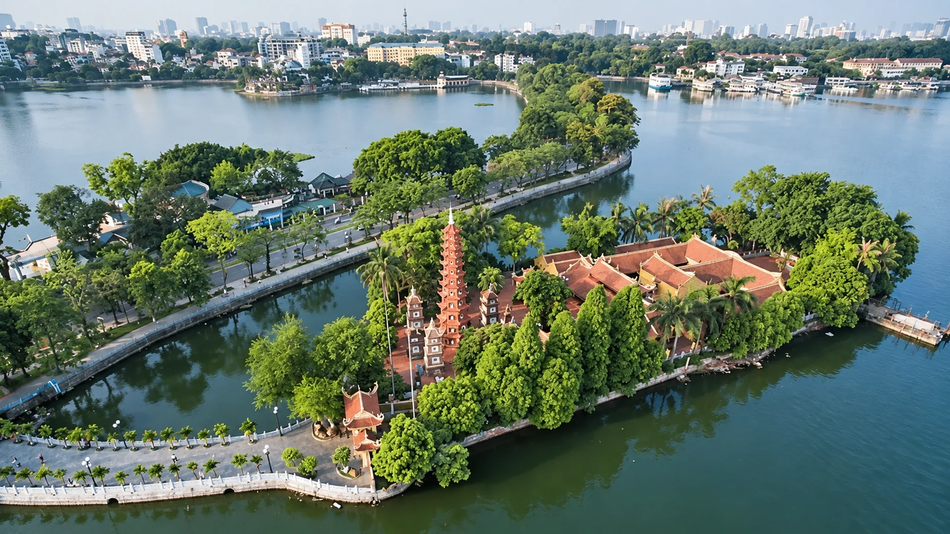 Day Tour | Hanoi City Highlights: 2-hours Sightseeing by Open-Air Jeep