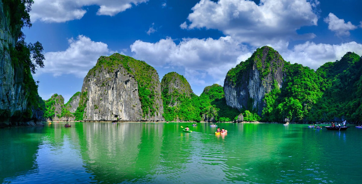 Packing essentials for your Halong trip