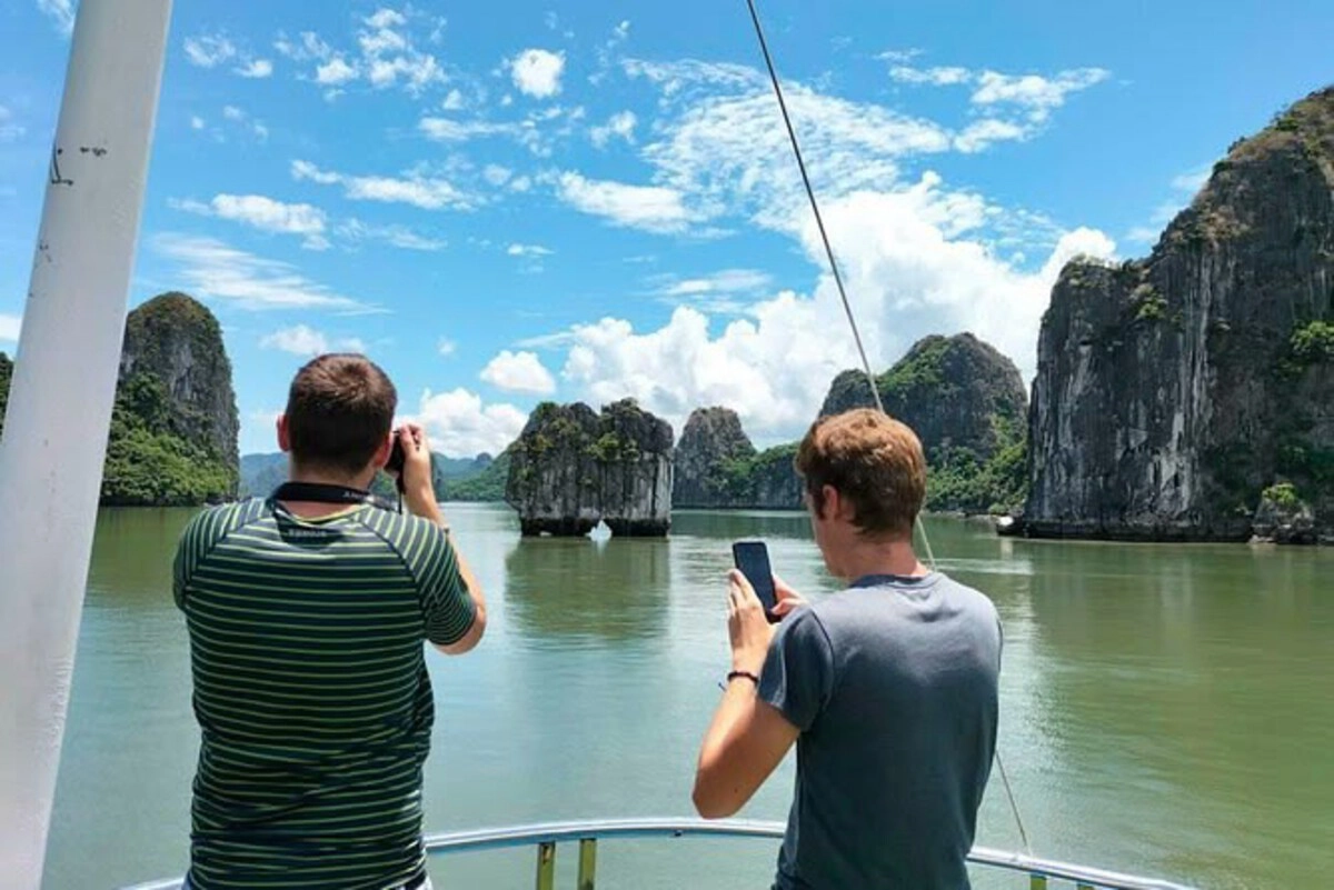 Tips for planning around Halong's weather