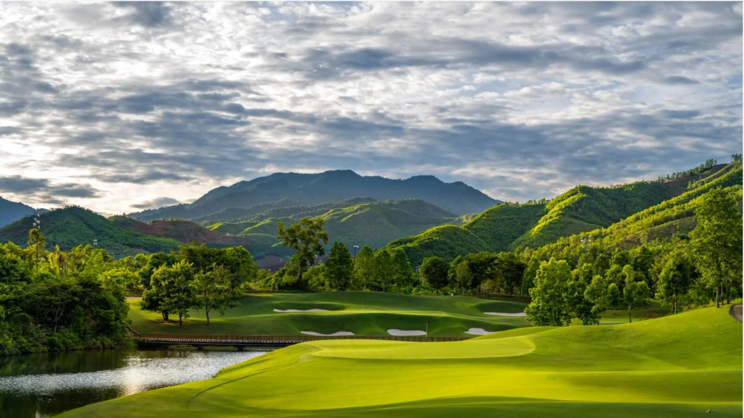 One-Day Golf Tour at BRG Da Nang Golf Resort
