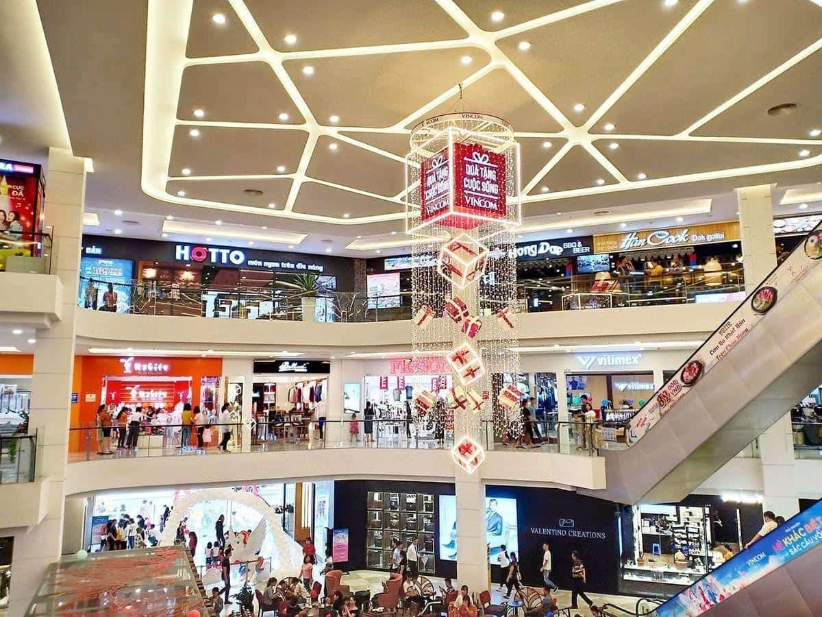 Vincom Ha Long Center shopping mall