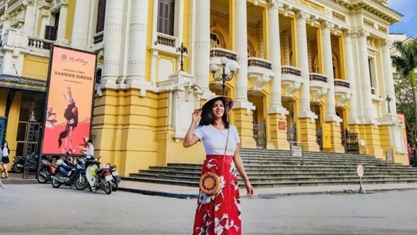 Day Tour | Instagram Mega Grand World Sunset & Night from Hanoi by E-car