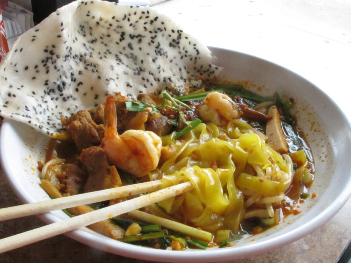 Useful tips for trying Quang Noodles 