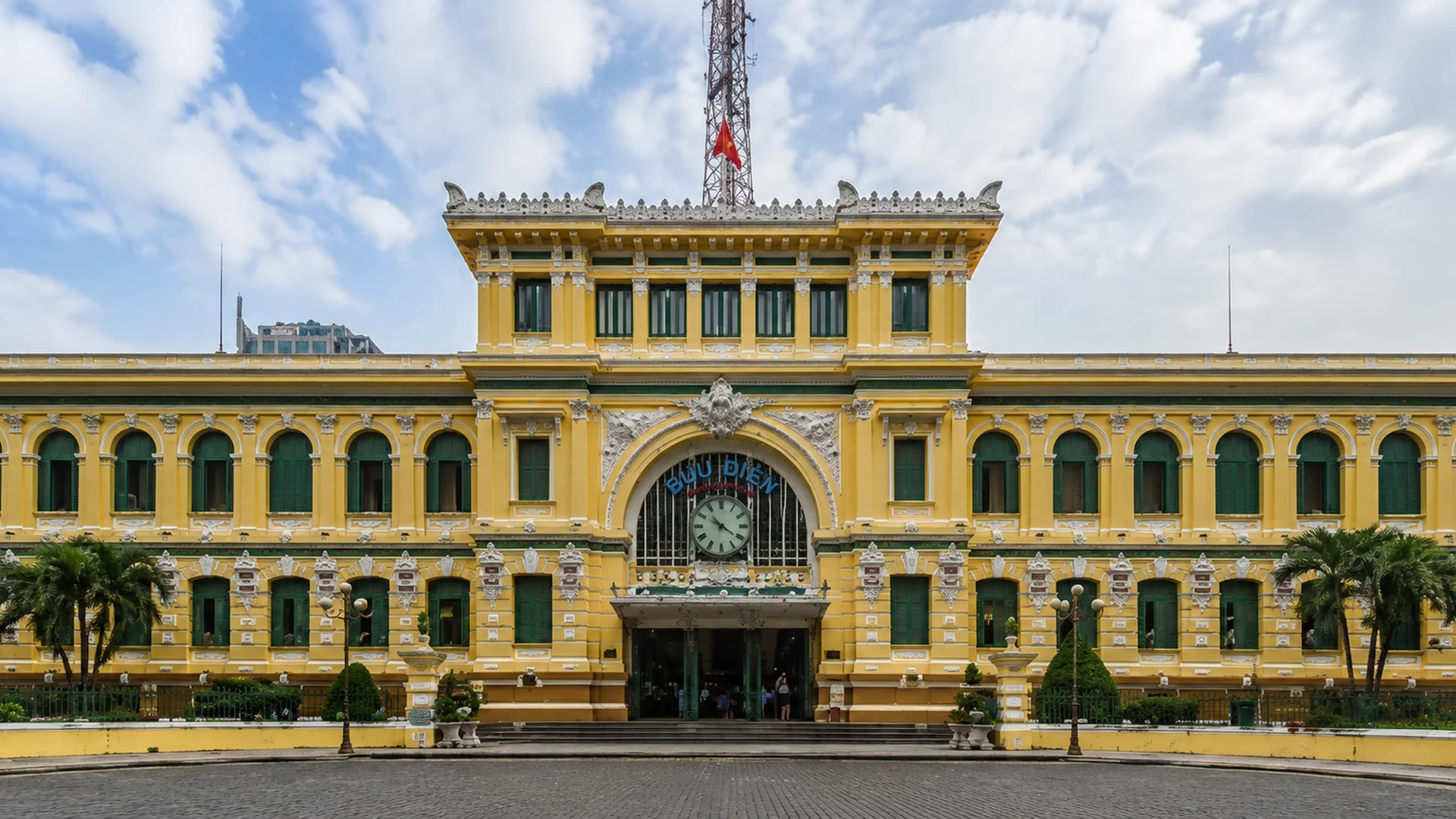 Day Tour | Saigon Instagrammable Morning City Tour: Independence Palace, Central Post Office, Notre Dame Cathedral, War Remnants Museum | Ho Chi Minh City