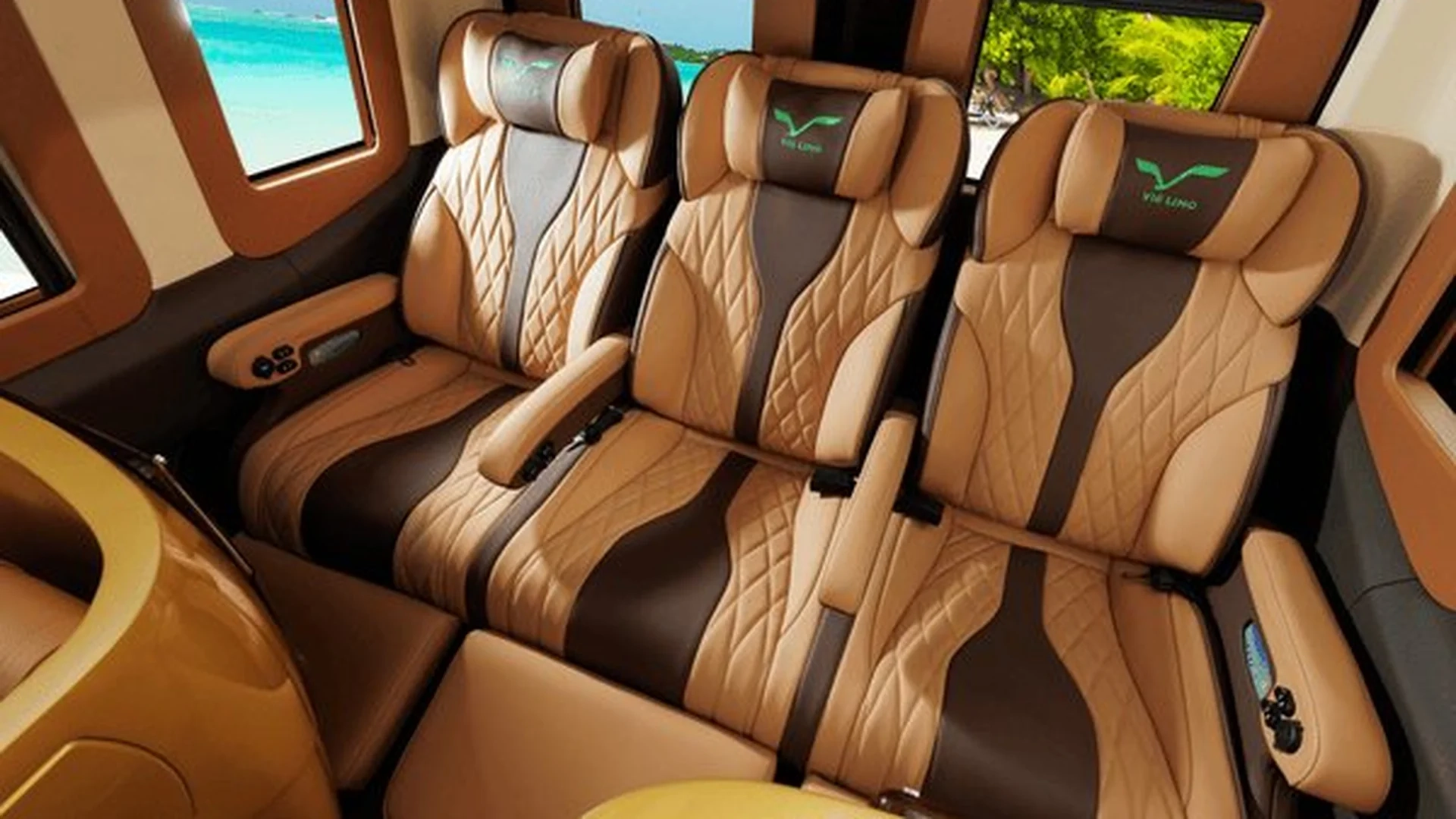 Transfer from Tan Son Nhat Airport to Mui Ne - Phan Thiet | Limousine