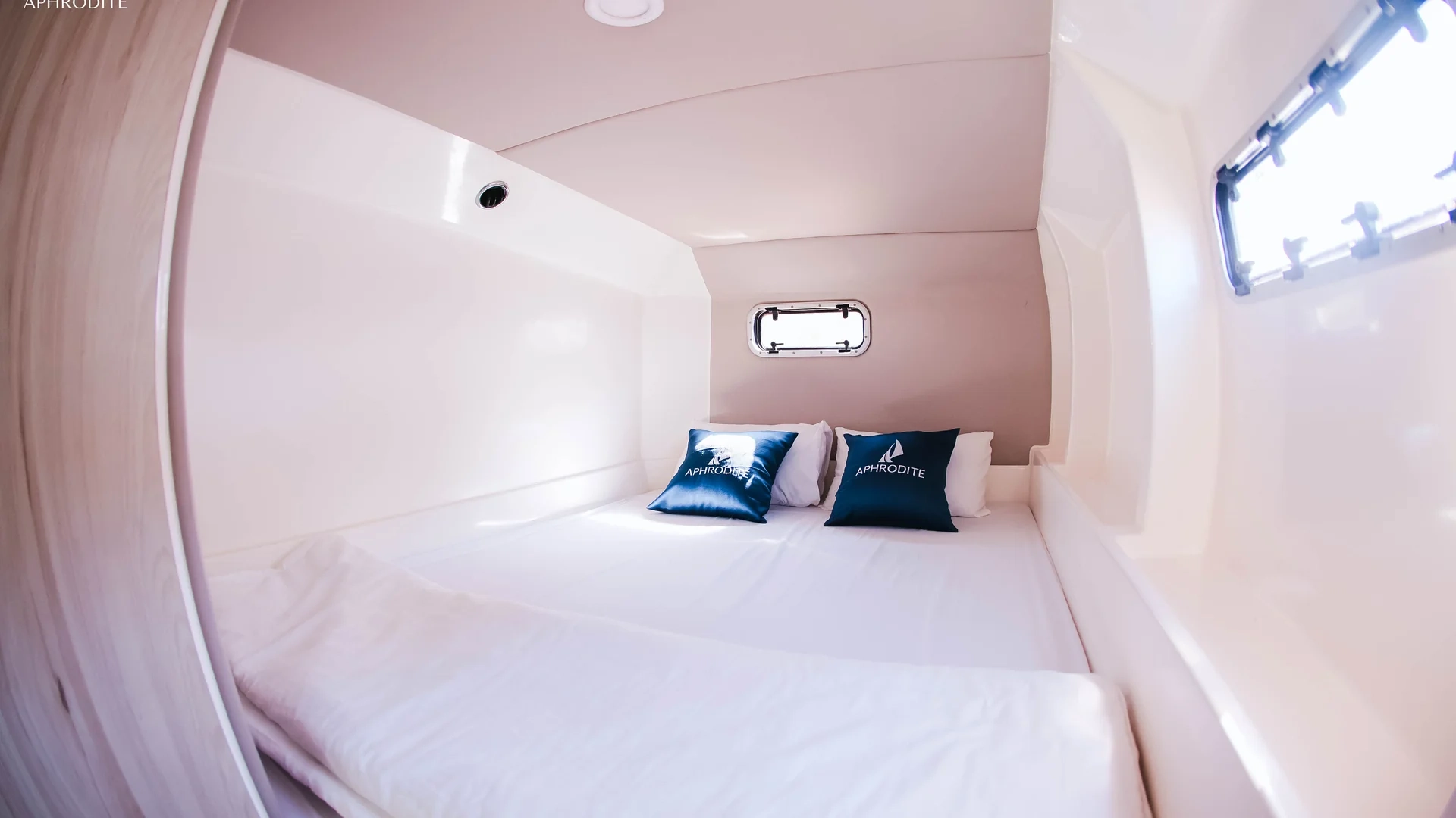 Private Tour | Enjoy an ultimate lifestyle with Aphrodite Yacht