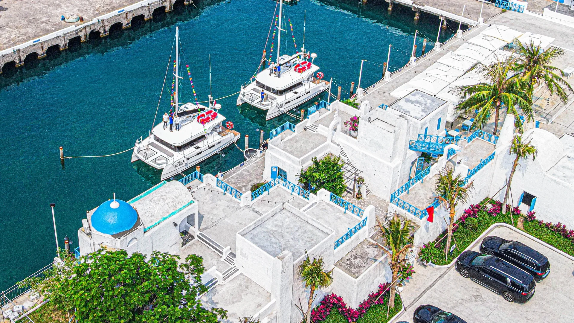 Private Tour | Enjoy an ultimate lifestyle with Aphrodite Yacht