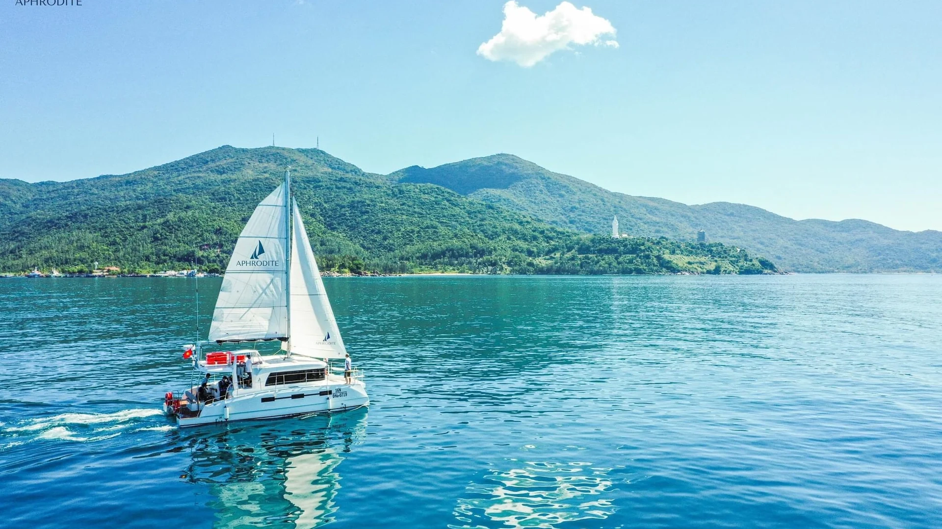 Private Tour | Enjoy an ultimate lifestyle with Aphrodite Yacht