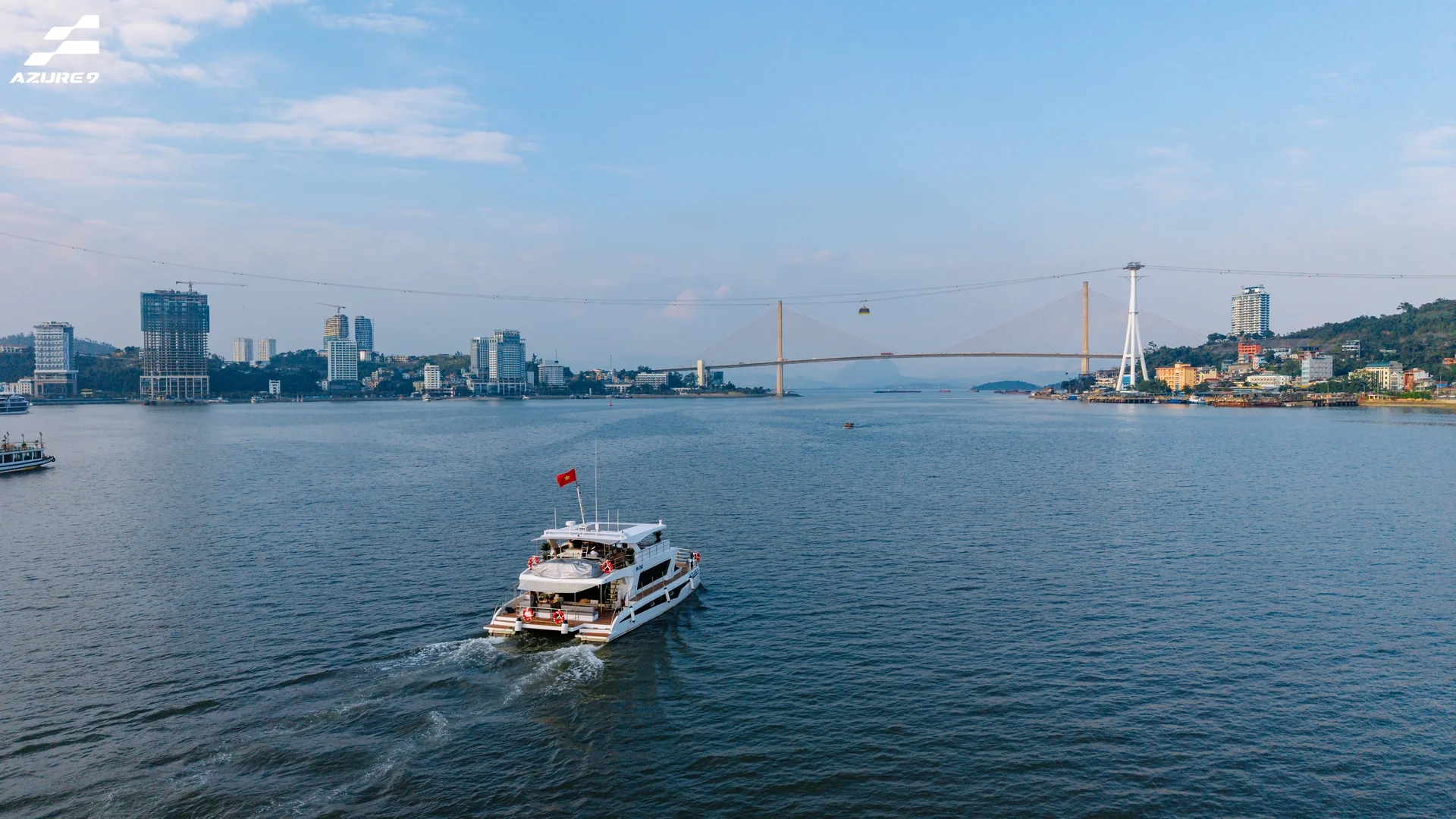 Day tour | Enjoy the morning sightseeing in Ha Long Bay with Azure9 Yacht