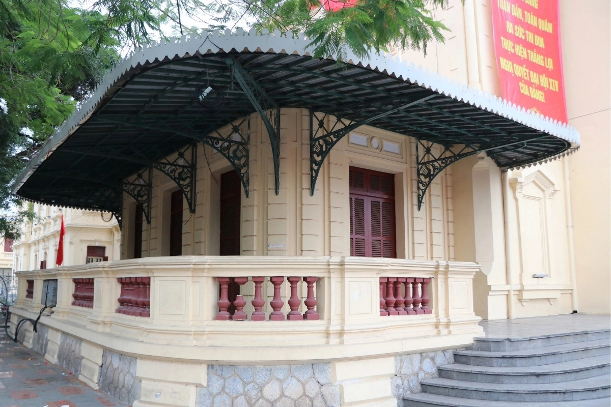 French colonial architecture