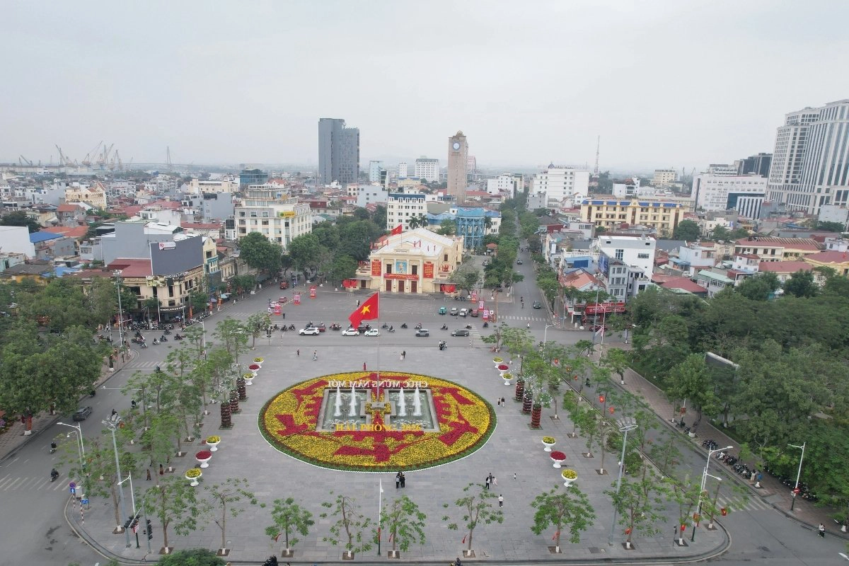 Getting to Hai Phong Opera House