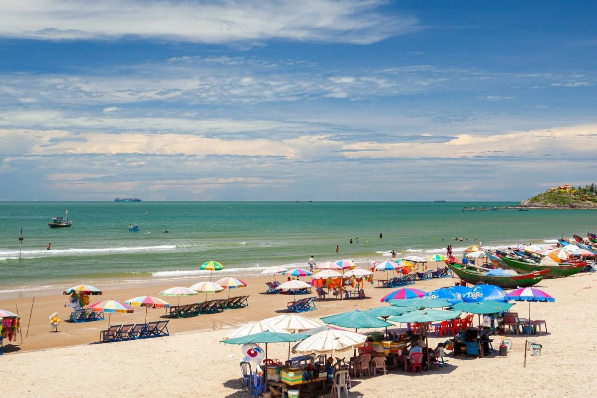 Back Beach is ideal for swimming, sunrise views and seaside walks