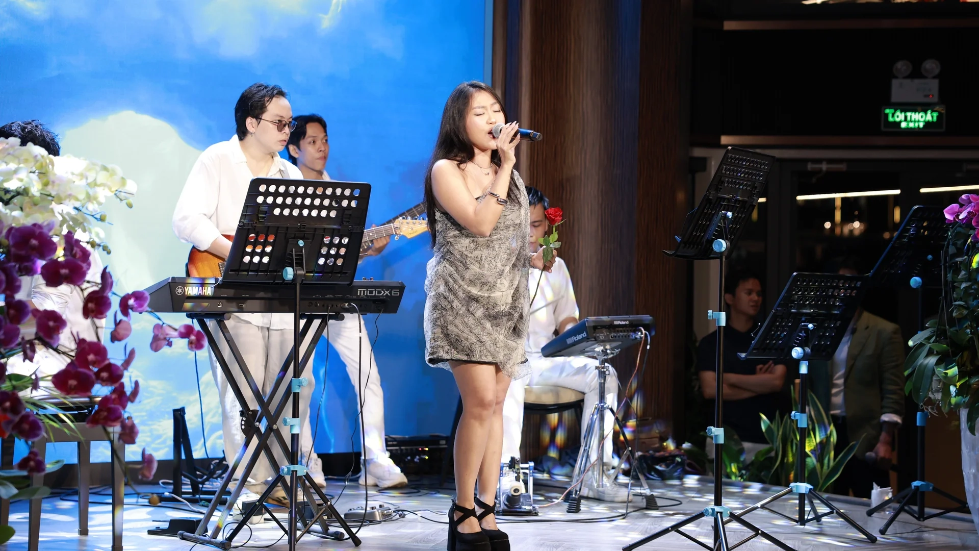 Dining Experience on Elite of Saigon Luxury Cruise | Ho Chi Minh City