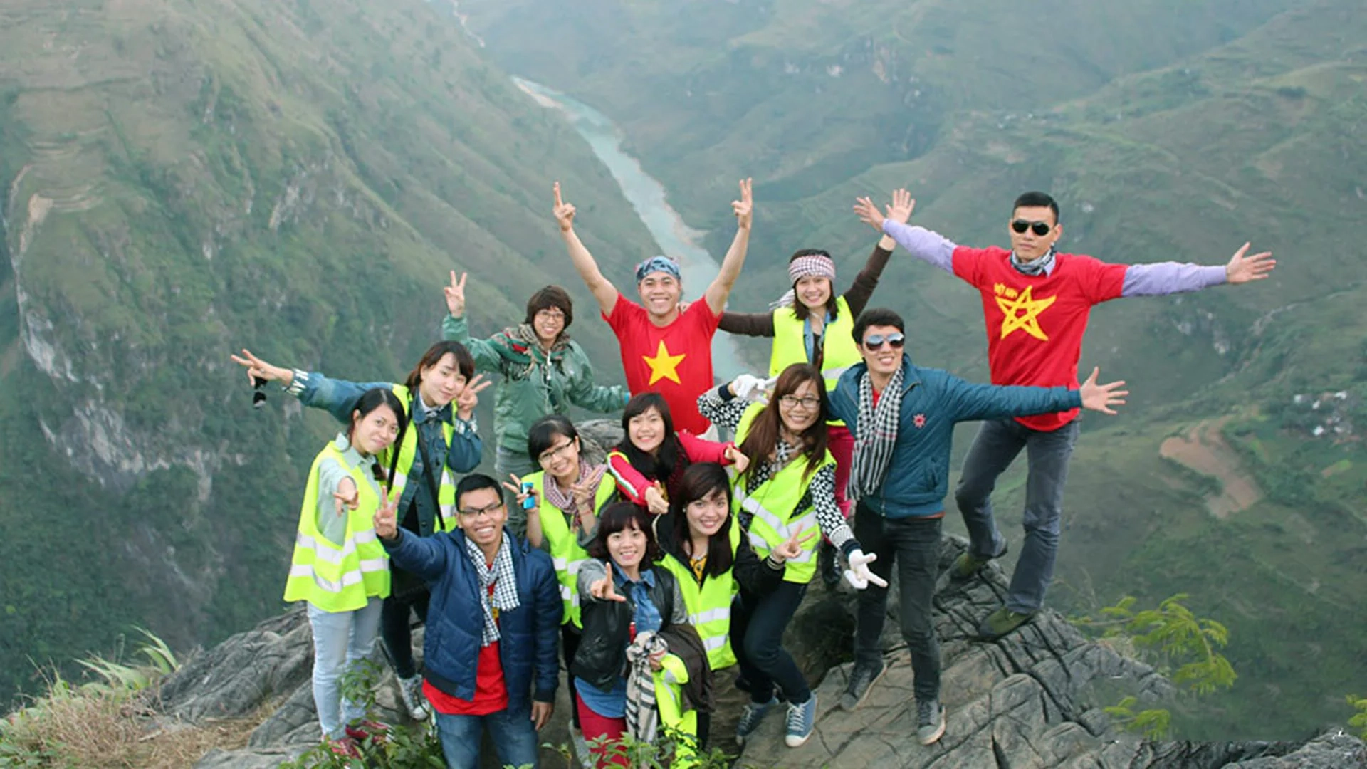 2D1N | Visit the stunning Ha Giang and Hoang Su Phi view by motorbike from Hanoi (Night departure)