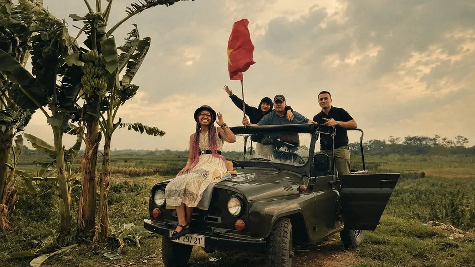 Day Tour | Instagram Mega Grand World Sunset & Night Tour from Hanoi by Jeep