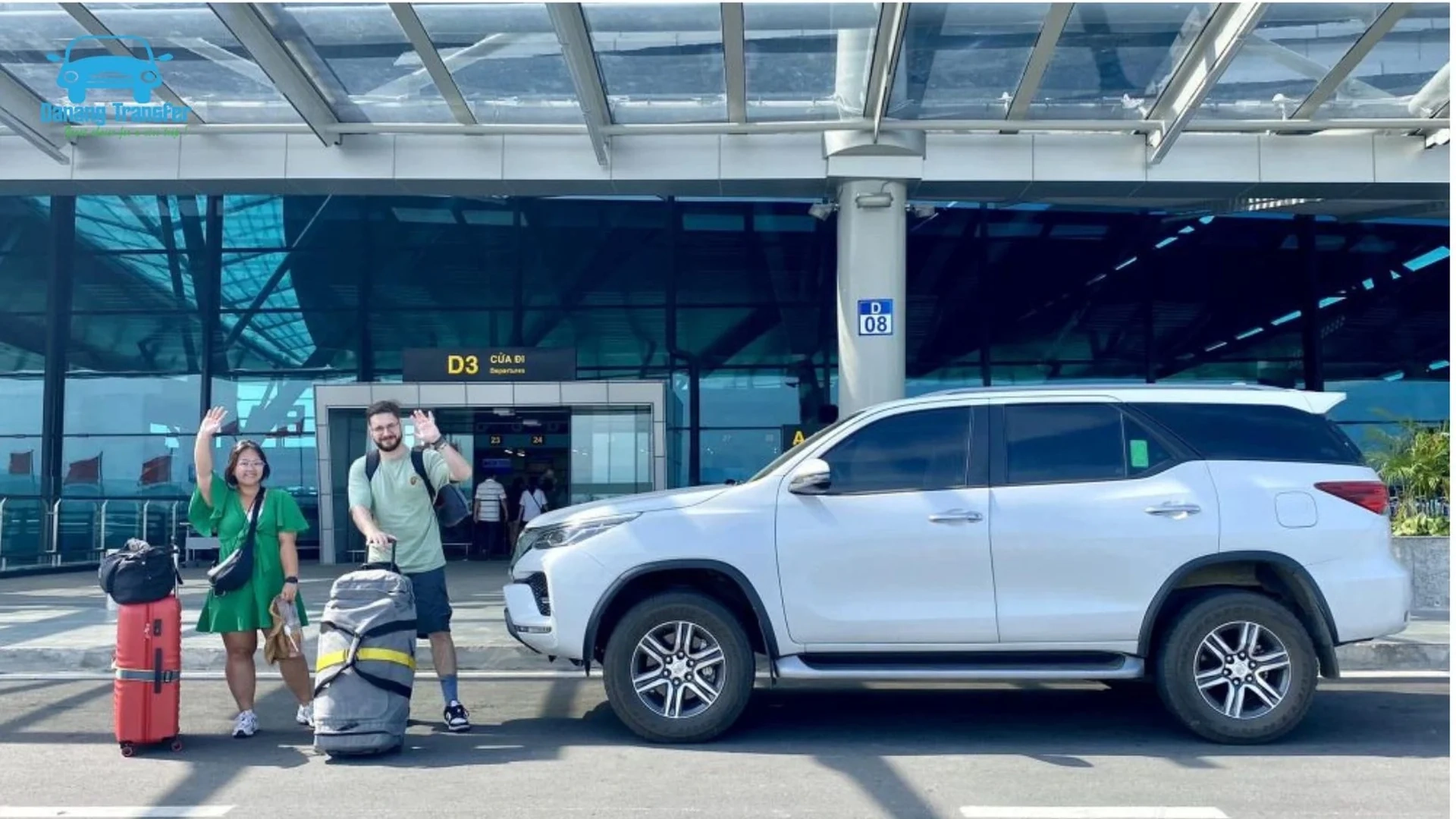[Combo] Vietnam Travel eSIM & Airport Transfer at Da Nang Airport (DAD)