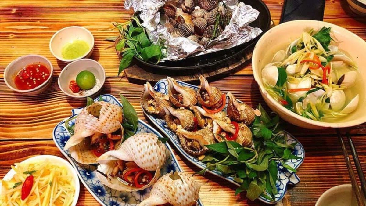 Dried Seafood and Local Specialties