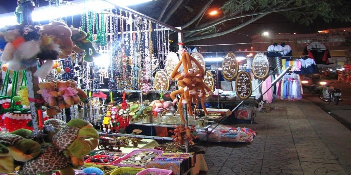 Local Souvenirs and Gifts